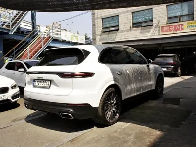 Porsche Cayenne 2021, 77320 км, за 48098.53 USD