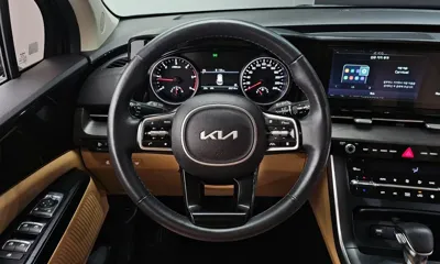 Kia Canival 2023, 63214 км, за 15953.63 USD - фото 13