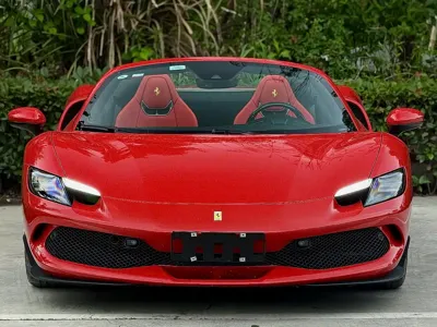 Ferrari 296 2024, 4800 км, за 582684.4 USD