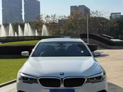BMW 5 Series 2019, 73000 км, за 26309.08 USD
