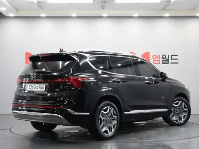 Hyundai Santafe 2023, 62215 км, за 22187.21 USD