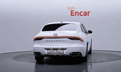 Hyundai Grandeur 2020, 171627 км, за 10373.31 USD