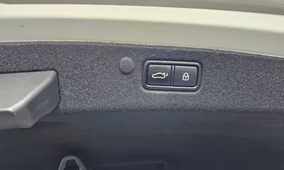 Hyundai Grandeur 2020, 171627 км, за 10373.31 USD - фото 20