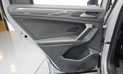 Volkswagen Tiguan 2018, 135160 км, за 14821.55 USD - фото 25
