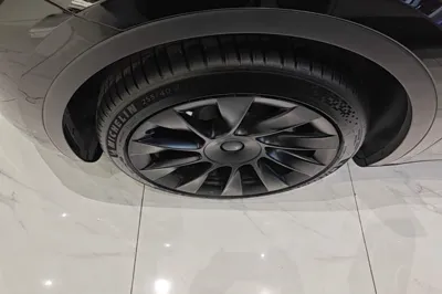 Tesla Model Y 2022, 86900 км, за 26249 USD - фото 10
