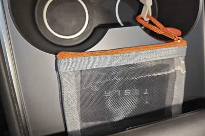 Tesla Model Y 2022, 86900 км, за 26249 USD - фото 23