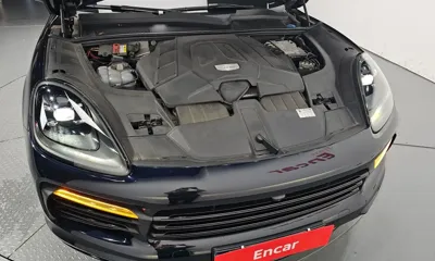 Porsche Cayenne 2021, 130904 км, за 36204.97 USD - фото 6