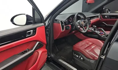 Porsche Cayenne 2021, 130904 км, за 36204.97 USD - фото 11