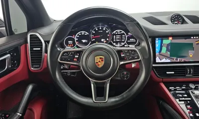Porsche Cayenne 2021, 130904 км, за 36204.97 USD - фото 13