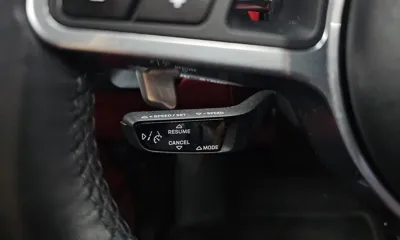 Porsche Cayenne 2021, 130904 км, за 36204.97 USD - фото 29