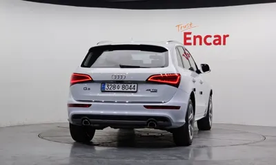 Audi Q5 2016, 126585 км, за 9448.3 USD