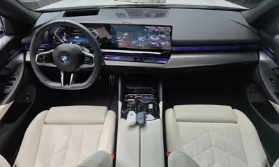 BMW 5-Series 2025, 8640 км, за 41628.69 USD - фото 7