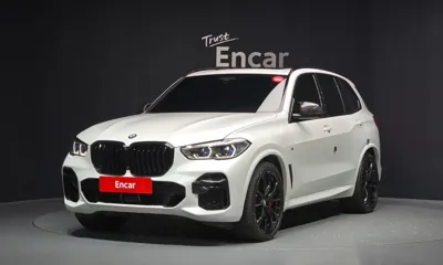 BMW X5 · 2022 год