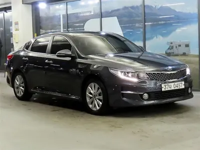 Kia K5 · 2017 год
