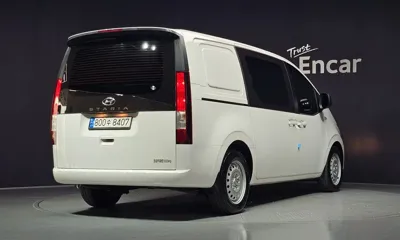 Hyundai Staria 2023, 43333 км, за 14267.11 USD