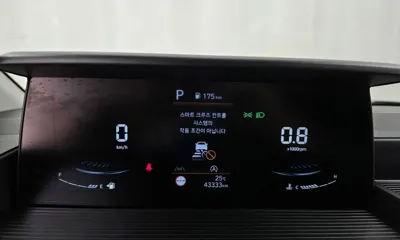 Hyundai Staria 2023, 43333 км, за 14267.11 USD - фото 8