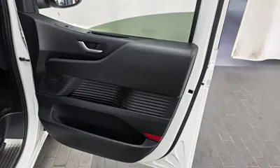 Hyundai Staria 2023, 43333 км, за 14267.11 USD - фото 25