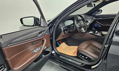 BMW 5-Series 2019, 53053 км, за 21482.05 USD - фото 10
