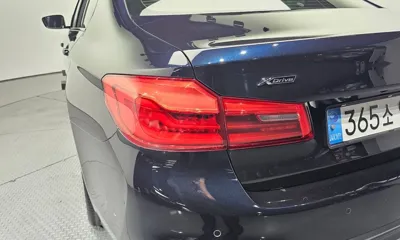 BMW 5-Series 2019, 53053 км, за 21482.05 USD - фото 23