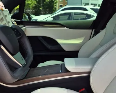 Tesla Model X 2023, 74190 км, за 90586.85 USD