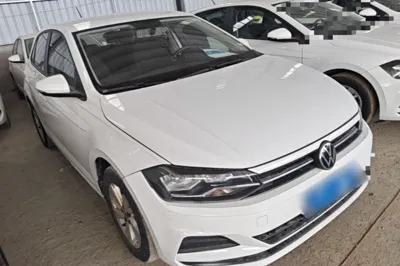 Volkswagen Polo 2023, 99100 км, за 9386 USD
