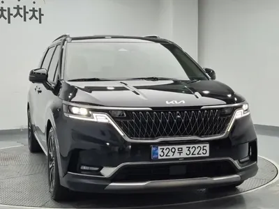 Kia Canival · 2023 год