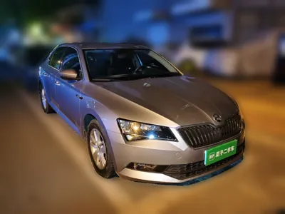 Skoda Superb 2016, 161900 км, за 4870 USD - фото 3