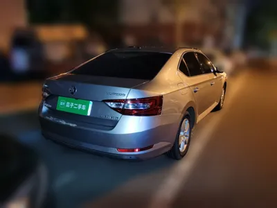 Skoda Superb 2016, 161900 км, за 4870 USD - фото 6