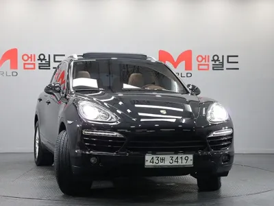 Porsche Cayenne 2012, 139568 км, за 10986.15 USD