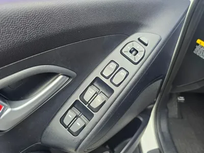 Hyundai Tucson 2014, 143414 км, за 3931.99 USD - фото 12