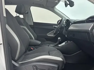 Audi Q3 2022, 28000 км, за 24914.16 USD - фото 9