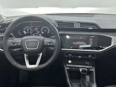 Audi Q3 2022, 28000 км, за 24914.16 USD - фото 11