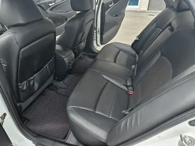 Hyundai Sonata 2011, 99000 км, за 3187.62 USD - фото 9