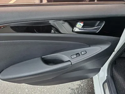Hyundai Sonata 2011, 99000 км, за 3187.62 USD - фото 17