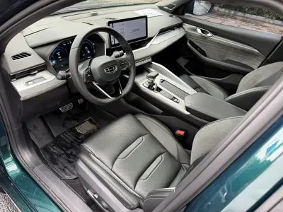 Geely Xingrui 2022, 37000 км, за 8853.55 USD