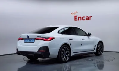 BMW i4 2022, 107624 км, за 28325.83 USD