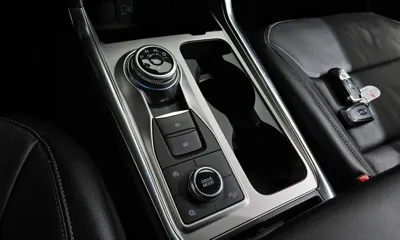 Ford Explorer 2020, 85978 км, за 16848.36 USD - фото 9