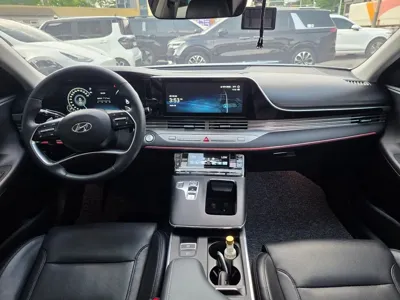 Hyundai Grandeur 2022, 58075 км, за 14375.74 USD - фото 6