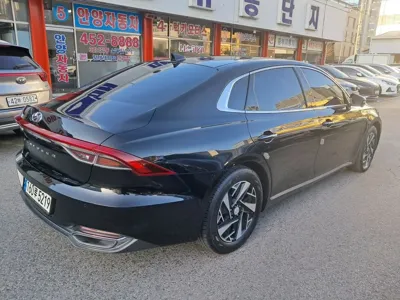 Hyundai Grandeur 2022, 171988 км, за 12034.88 USD