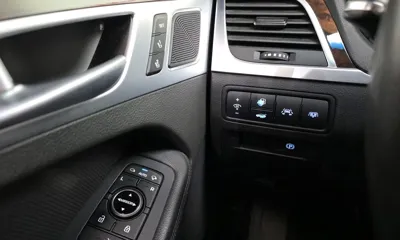 Hyundai Genesis 2016, 125750 км, за 7278.14 USD - фото 18