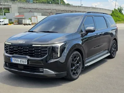 Kia Canival · 2025 год