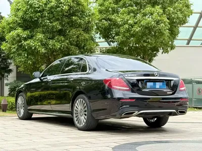 Mercedes-Benz E-Class 2019, 120000 км, за 23579.95 USD