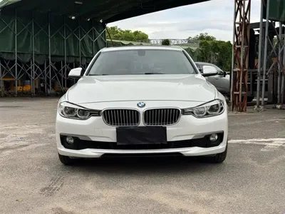 BMW 3 Series 2018, 90000 км, за 10124.13 USD