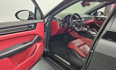 Porsche Cayenne 2023, 34533 км, за 64089.85 USD - фото 10