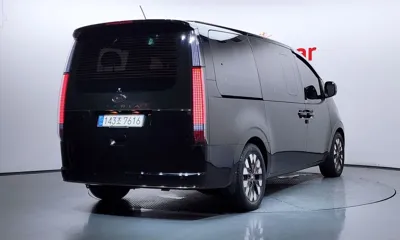 Hyundai Staria 2022, 136737 км, за 14638.31 USD