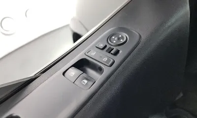 Hyundai Staria 2022, 136737 км, за 14638.31 USD - фото 35