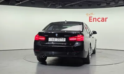 BMW 3-Series 2017, 183085 км, за 8143.33 USD