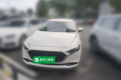 Mazda Mazda 3 Axela · 2023 год