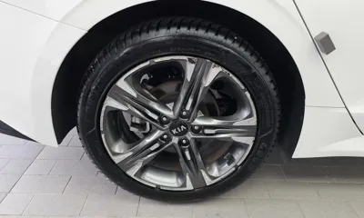 Kia K5 2021, 97830 км, за 11376.19 USD