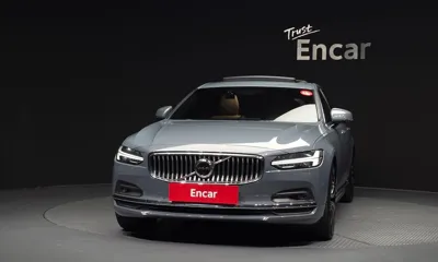 Volvo S90 2021, 102065 км, за 18540.22 USD